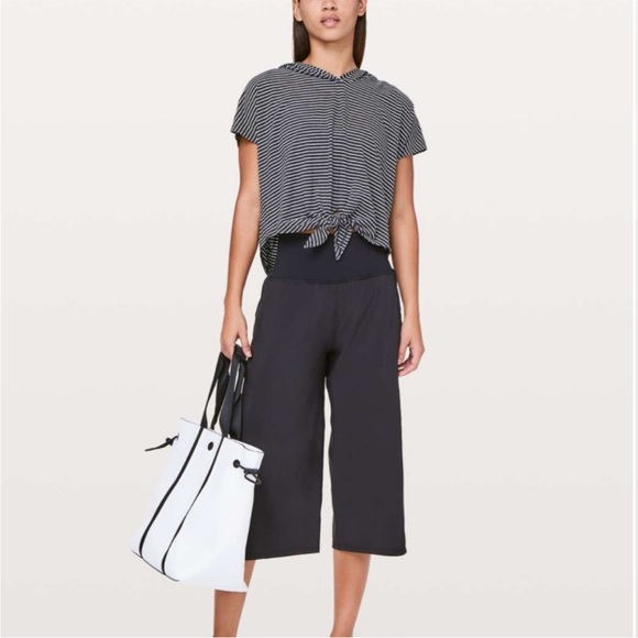 Lululemon Knot Gonna Fly Hoodie Striped Gray Tie Front Short Sleeve shirt 8 - Picture 4 of 12